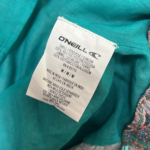 O’Neill Paisley and Floral Dress Size Medium - Picture 5 of 9